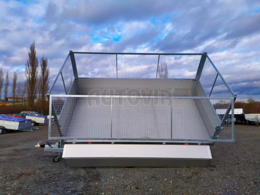 Univerzální skladový třístranný sklápěč  PHT 3,5T 4,18x2,10/1,70 GITTER, nástavba