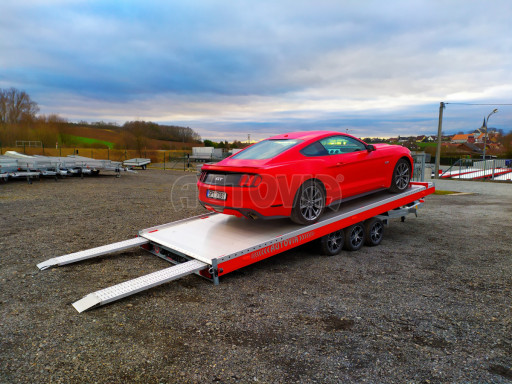 Plato pro převoz velkých vozidel JMB 3,5T B3 5,50x2,09 ALU kola č.88