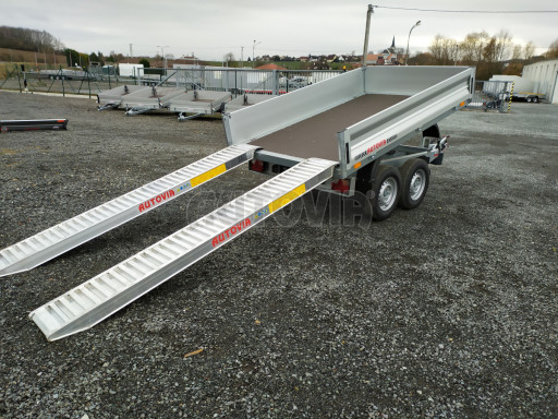 Sklápěcí přívěs KA 2,7T 2,60x1,52/0,35 ruč č.43