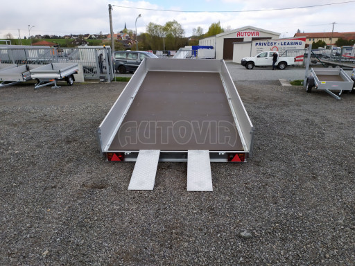 Sklápěcí přívěs AD 3,5T B2 4,17x2,09/0,35 valník pro převoz aut, UNC, SPZ nájezdy