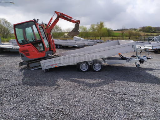 Sklápěcí přívěs AD 3,5T B2 4,17x2,09/0,35 valník pro převoz aut, UNC, SPZ nájezdy