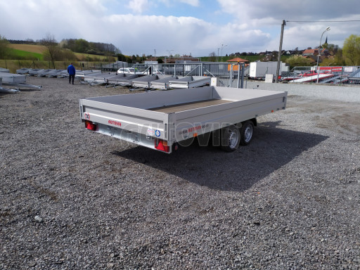 Sklápěcí přívěs AD 3,5T B2 4,17x2,09/0,35 valník pro převoz aut, UNC, SPZ nájezdy