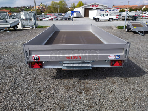 Sklápěcí přívěs AD 3,5T B2 4,17x2,09/0,35 valník pro převoz aut, UNC, SPZ nájezdy