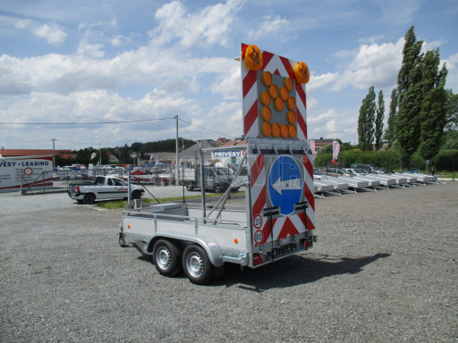 Signalizační přívěs ZV 31 2,7T B2 3,01x1,54/0,30