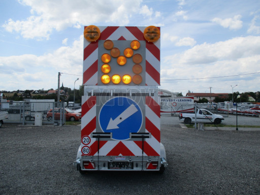 Signalizační přívěs ZV 31 2,7T B2 3,01x1,54/0,30