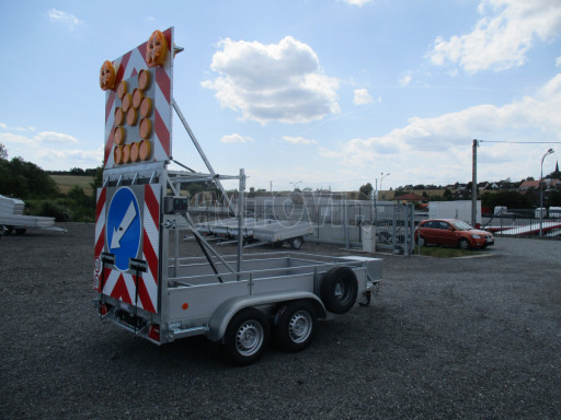 Signalizační přívěs ZV 31 2,7T B2 3,01x1,54/0,30