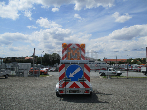 Signalizační přívěs ZV 31 2,7T B2 3,01x1,54/0,30