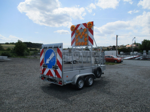 Signalizační přívěs ZV 31 2,7T B2 3,01x1,54/0,30