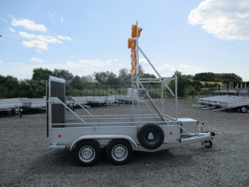Signalizační přívěs ZV 31 2,7T B2 3,01x1,54/0,30