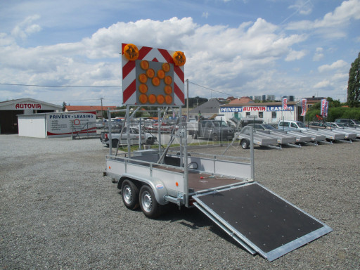 Signalizační přívěs ZV 31 2,7T B2 3,01x1,54/0,30