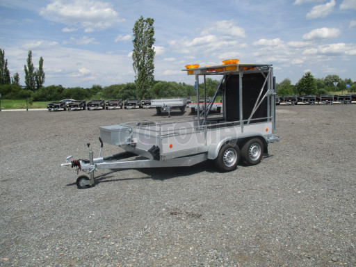 Signalizační přívěs ZV 31 2,7T B2 3,01x1,54/0,30