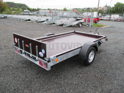 Brzděné naklápěcí plato SP 31 1,3T B1 3,01x1,54