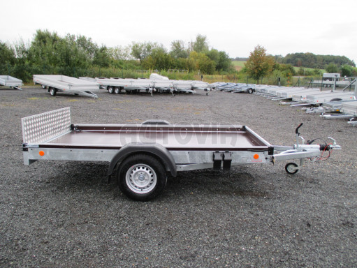 Brzděné naklápěcí plato SP 31 1,3T B1 3,01x1,54