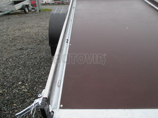 Brzděné naklápěcí plato SP 31 1,3T B1 3,01x1,54