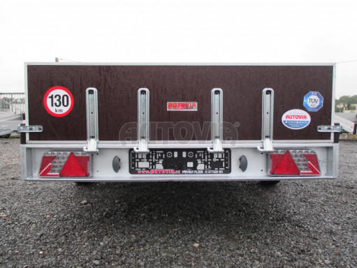 Brzděné naklápěcí plato SP 31 1,3T B1 3,01x1,54