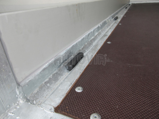 Sklápěcí přívěs HS 750kg 2,72x1,61/1,60* č.21