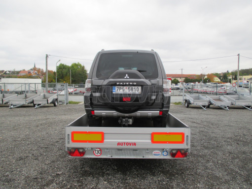 Přívěs pro přepravu aut AD 2,7T 5,15x2,09/0,35 hydraulicky sklopný valník č.17