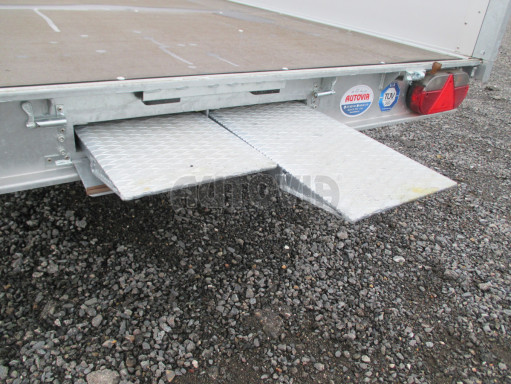 Přívěs pro přepravu aut AD 2,7T 5,15x2,09/0,35 hydraulicky sklopný valník č.63