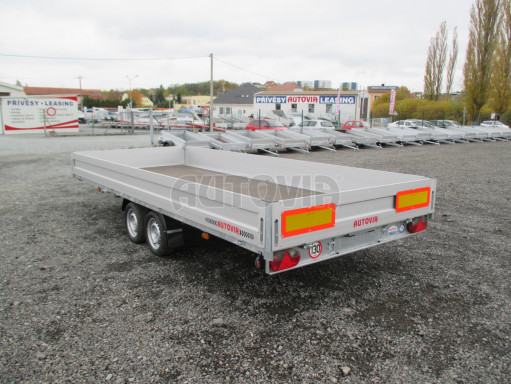 Přívěs pro přepravu aut AD 2,7T 5,15x2,09/0,35 hydraulicky sklopný valník č.68