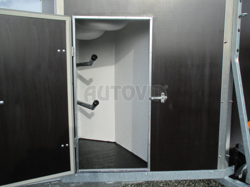 Přívěs pro přepravu koní LODESTAR 2,7T Brown sedlovna č.11