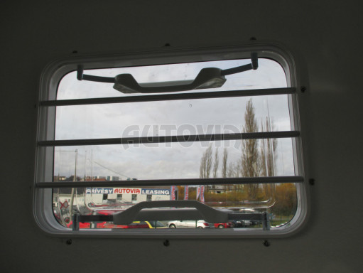 Přívěs pro přepravu koní LODESTAR 2,7T Brown sedlovna č.22