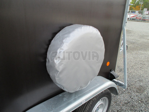 Přívěs pro přepravu koní LODESTAR 2,7T Brown sedlovna č.24