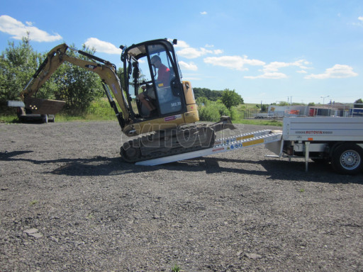 Sklápěcí přívěs ATS 3SKS 3,5T 3,32x1,70/0,35 ECO POČ hev. nohy v elektrice