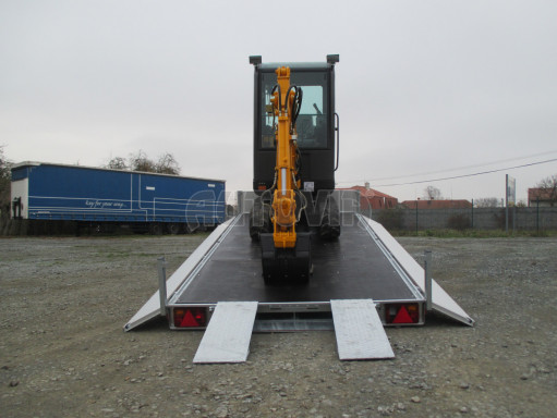 Univerzální přívěs AD 2,7T 4,17x2,09/0,35