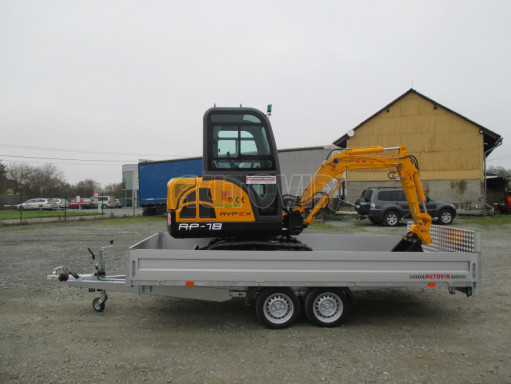 Hydraulicky sklopný přívěs valník s nájezdným čelem AD 2,7T 4,17x2,09/0,35 POČ