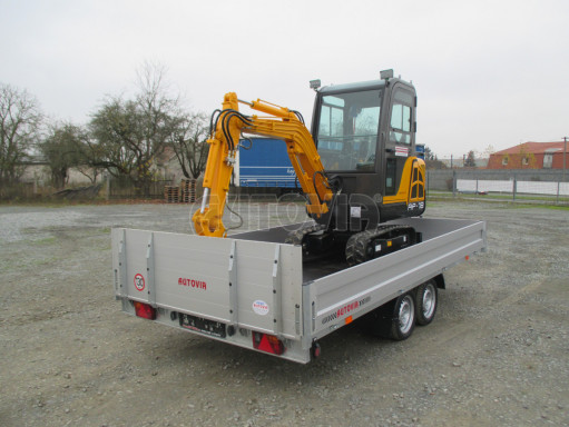Hydraulicky sklopný přívěs valník s nájezdným čelem AD 2,7T 4,17x2,09/0,35 POČ