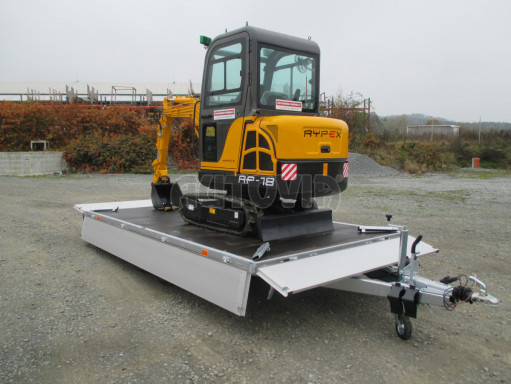 Hydraulicky sklopný přívěs valník s nájezdným čelem AD 2,7T 4,17x2,09/0,35 POČ