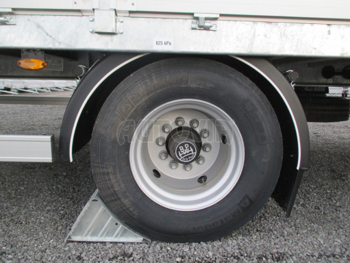 Jednonápravový 15-ti paletový vzduchem brzděný nákladní přívěs MD 10T 6,10 x 2,48/2,60 č.13