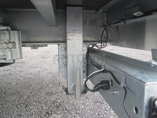 Jednonápravový 15-ti paletový vzduchem brzděný nákladní přívěs MD 10T 6,10 x 2,48/2,60 č.15