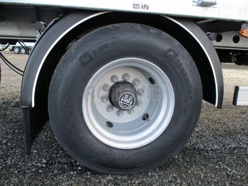 Jednonápravový 18-ti paletový vzduchem brzděný nákladní přívěs MD 10T 7,40 x 2,48/2,50 č.12