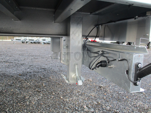 Jednonápravový 18-ti paletový vzduchem brzděný nákladní přívěs MD 10T 7,40 x 2,48/2,50 č.17