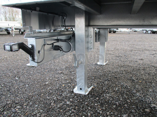 Jednonápravový 18-ti paletový vzduchem brzděný nákladní přívěs MD 10T 7,40 x 2,48/2,50 č.18