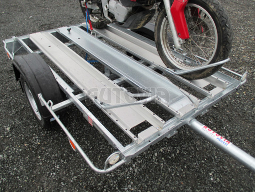Přívěsný vozík pro přepravu motocyklů MOTO 750kg 2,06x1,09