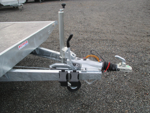 Nákladní přívěs DN 3,5T B2 4,17x2,00 plato