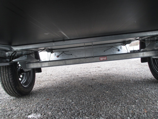Přívěs za osobní auto s plachtou ZV 26 750kg N1 2,50x1,30/1,37