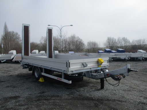 *Univerzální vzduchem brzděný přepravník AVG UNC 10T 5,00x2,48/0,40* č.11