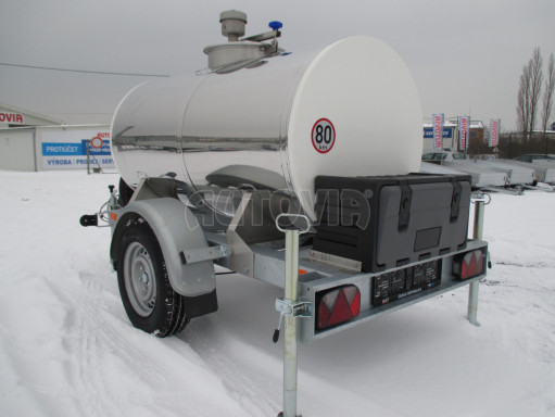Přívěsný vozík -ZV26B1 1,8T izolovaná cisterna na pitnou vodu č.24