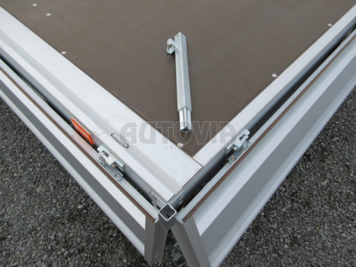 Přívěsný vozík ZV 32/22 2,7T B2 3,00x1,50/0,35 AME č.24