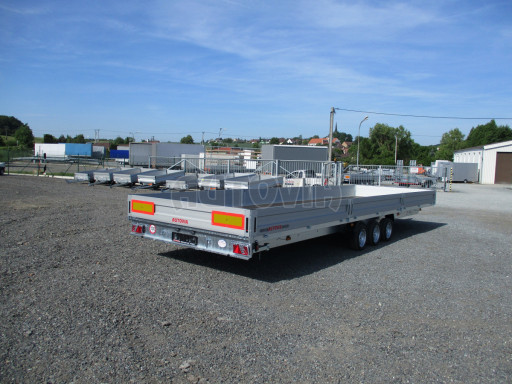 Třínápravový nákladní přívěs DN 3,5T B3 8,60x2,47/0,35 13