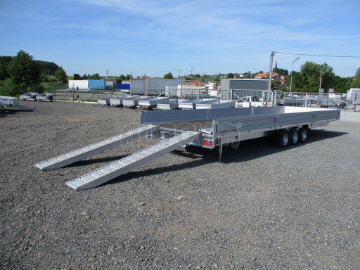 Třínápravový nákladní přívěs DN 3,5T B3 8,60x2,47/0,35 13
