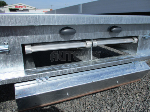 Třínápravový nákladní přívěs DN 3,5T B3 8,60x2,47/0,35 13