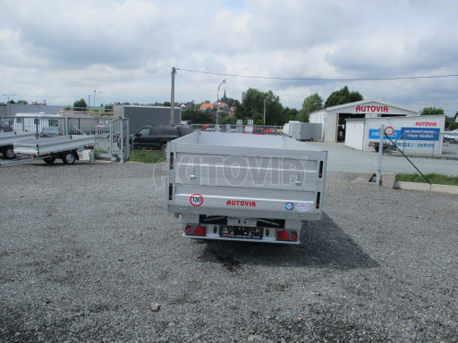 Třístranný sklopný přívěs s nástavbou bočnic ATS 3SKS 2,7T 3,32x1,70/0,70 ECO ZN v elektrice