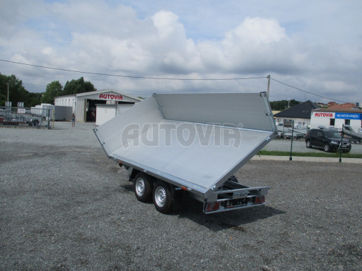Třístranný sklopný přívěs s nástavbou bočnic ATS 3SKS 2,7T 3,32x1,70/0,70 ECO ZN v elektrice