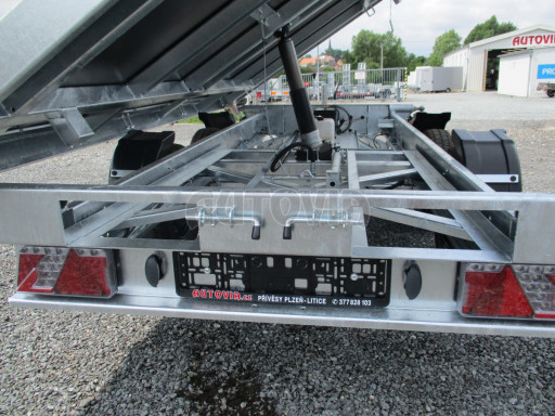 Třístranný sklopný přívěs s nástavbou bočnic ATS 3SKS 2,7T 3,32x1,70/0,70 ECO ZN v elektrice