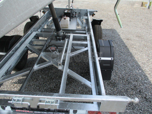 Třístranný sklopný přívěs s nástavbou bočnic ATS 3SKS 2,7T 3,32x1,70/0,70 ECO ZN v elektrice