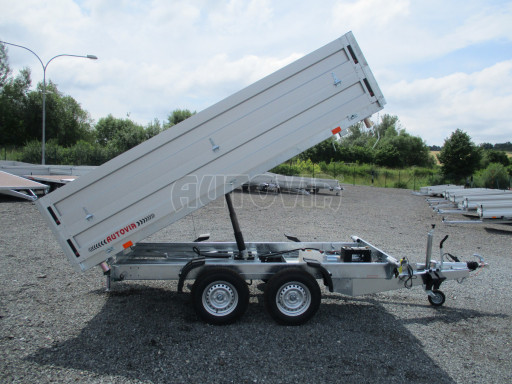 Třístranný sklopný přívěs s nástavbou bočnic ATS 3SKS 2,7T 3,32x1,70/0,70 ECO ZN v elektrice